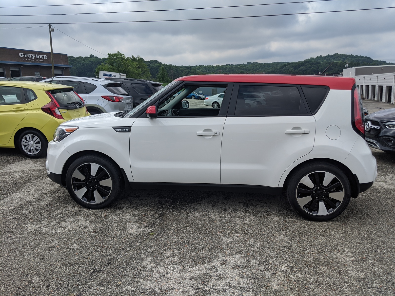 Pre-Owned 2018 Kia Soul + in WHITE/RED | Greensburg, PA | #K04152A